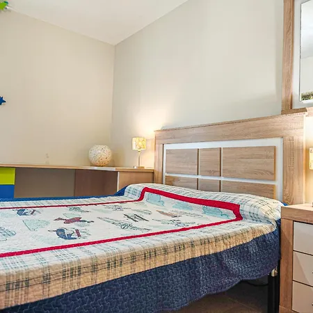 Augusta 4 D Only Families Apartment Cambrils